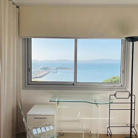 Grand - - De La Rose Apartment Sainte-Maxime