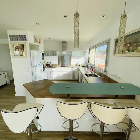 Grand - - De La Rose Apartment Sainte-Maxime