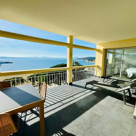 Grand - - De La Rose Apartment Sainte-Maxime